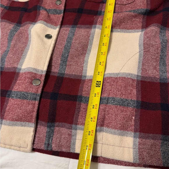 Oversized Shacket - Picture 5 of 9